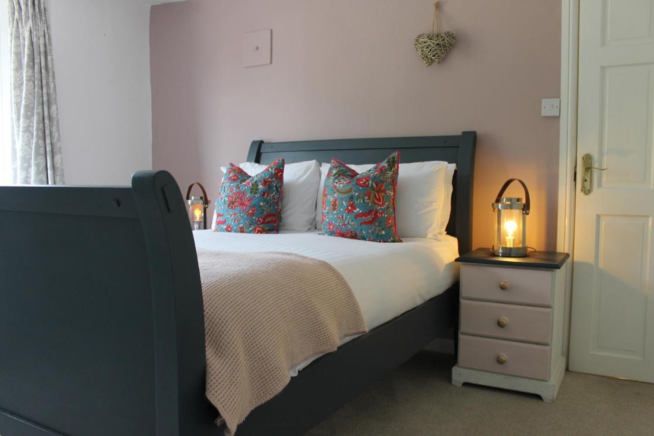 The Hatch Inn Тонтон Экстерьер фото