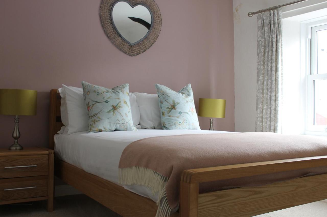 The Hatch Inn Тонтон Экстерьер фото