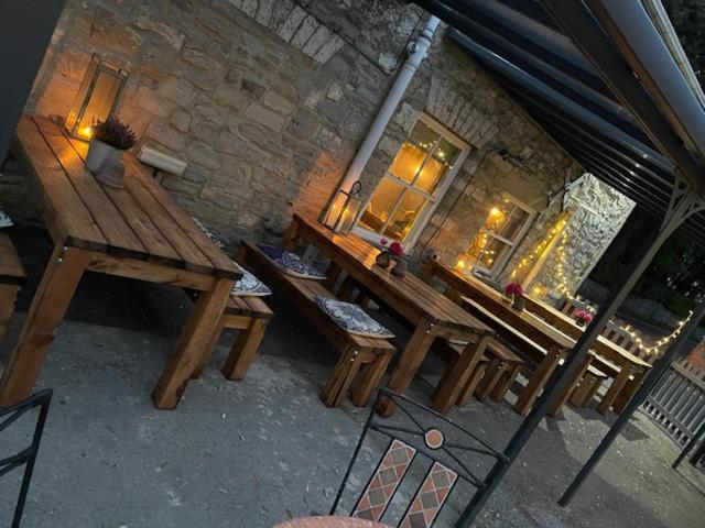 The Hatch Inn Тонтон Экстерьер фото