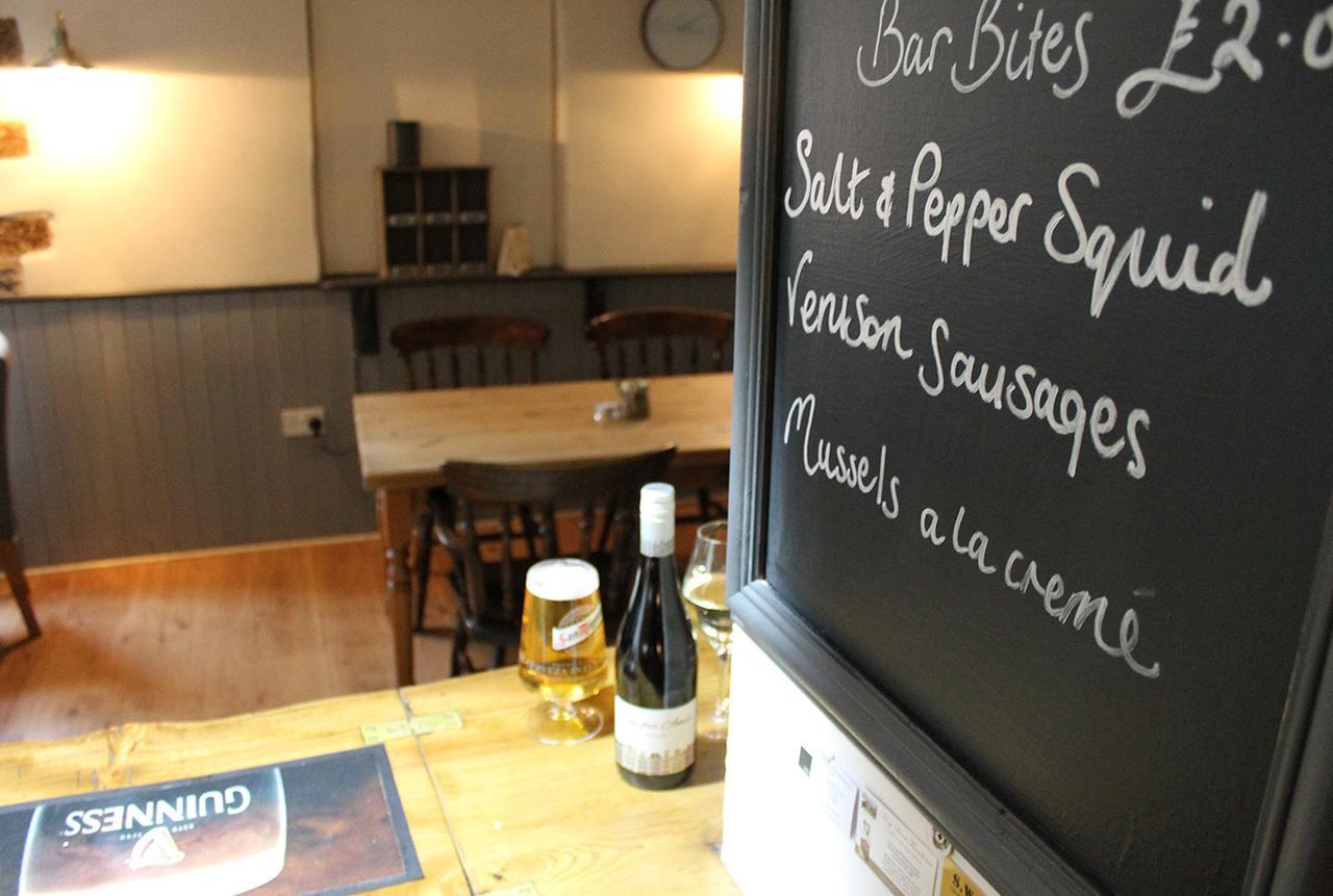 The Hatch Inn Тонтон Экстерьер фото