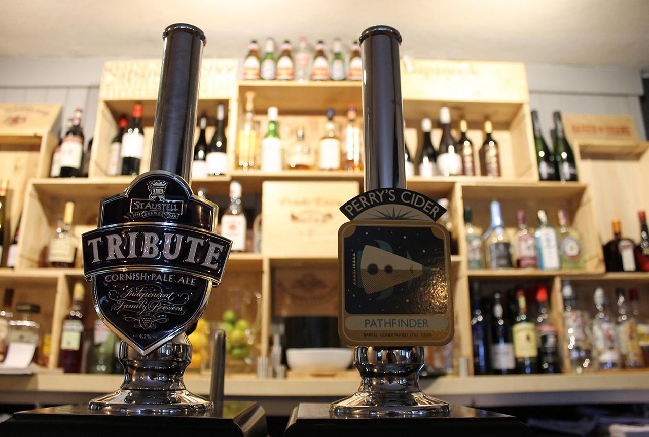 The Hatch Inn Тонтон Экстерьер фото